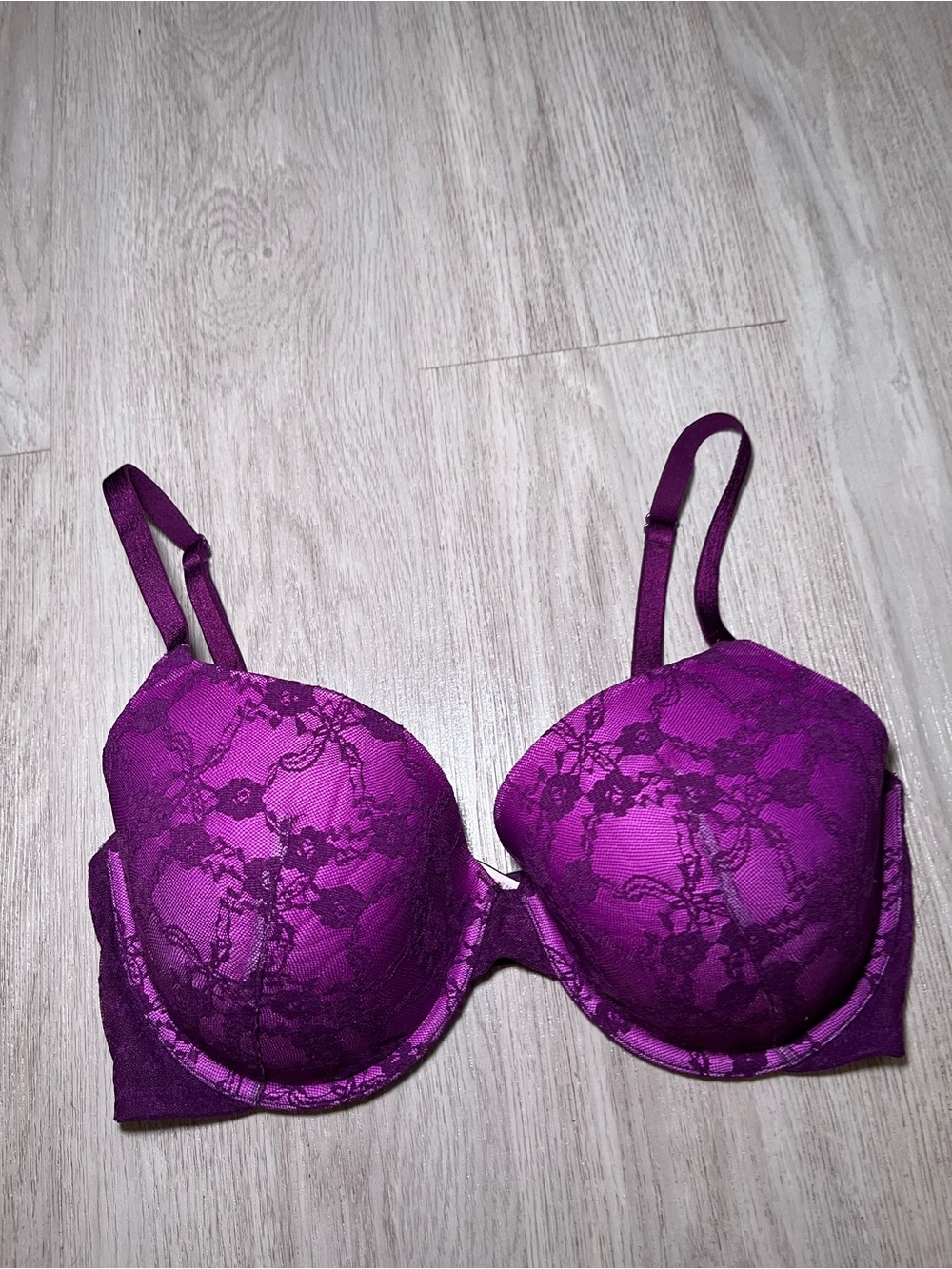 Victoria's Secret Purple Lace Push-Up Bra 34DD